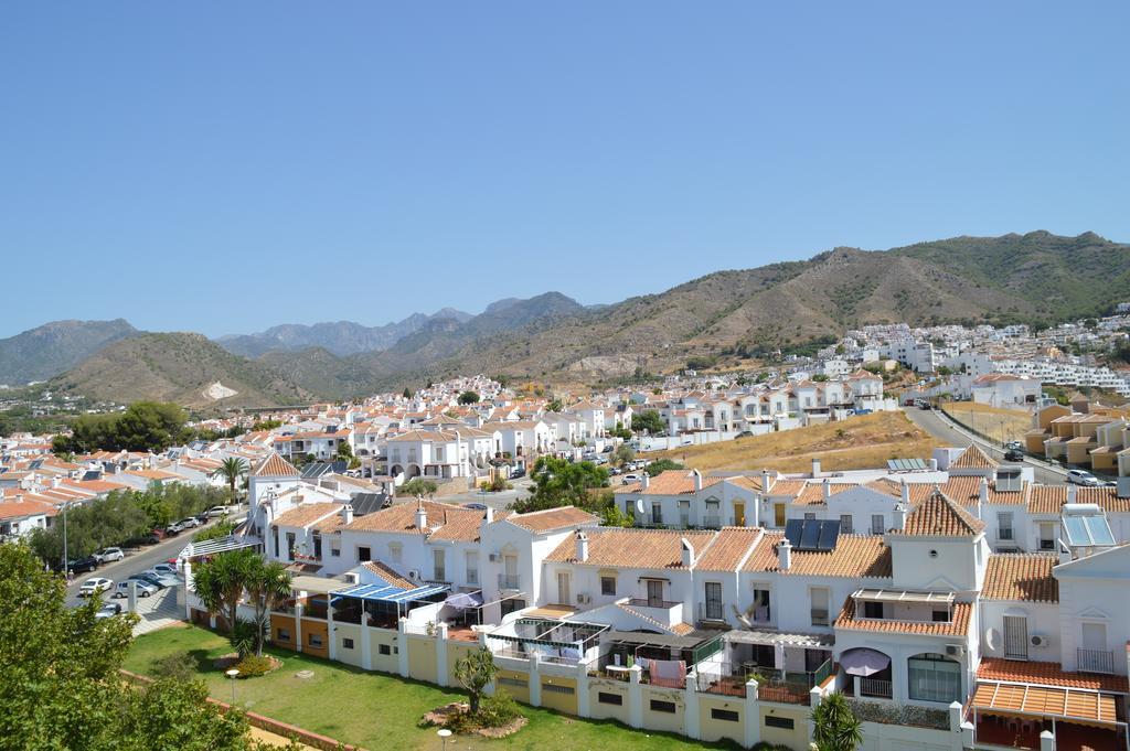 Casa Rocio En Nerja Apartment Exterior photo